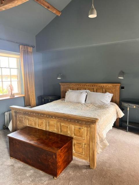 Apartment At Llanerchydol Hall Welshpool Esterno foto