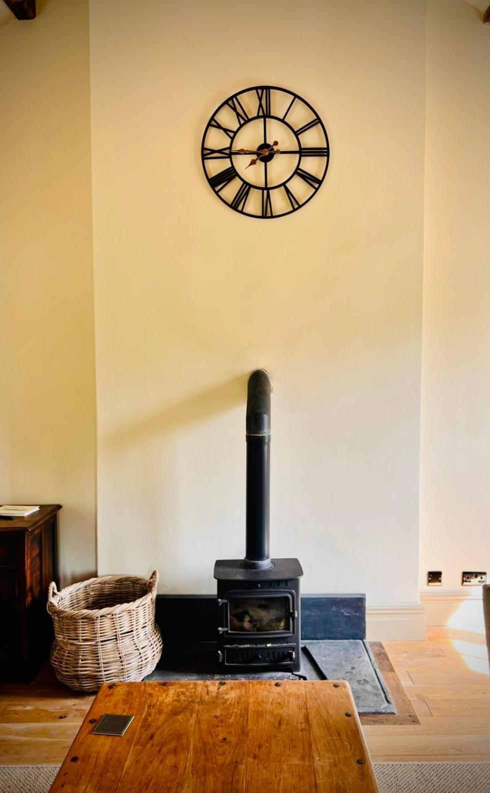 Apartment At Llanerchydol Hall Welshpool Esterno foto